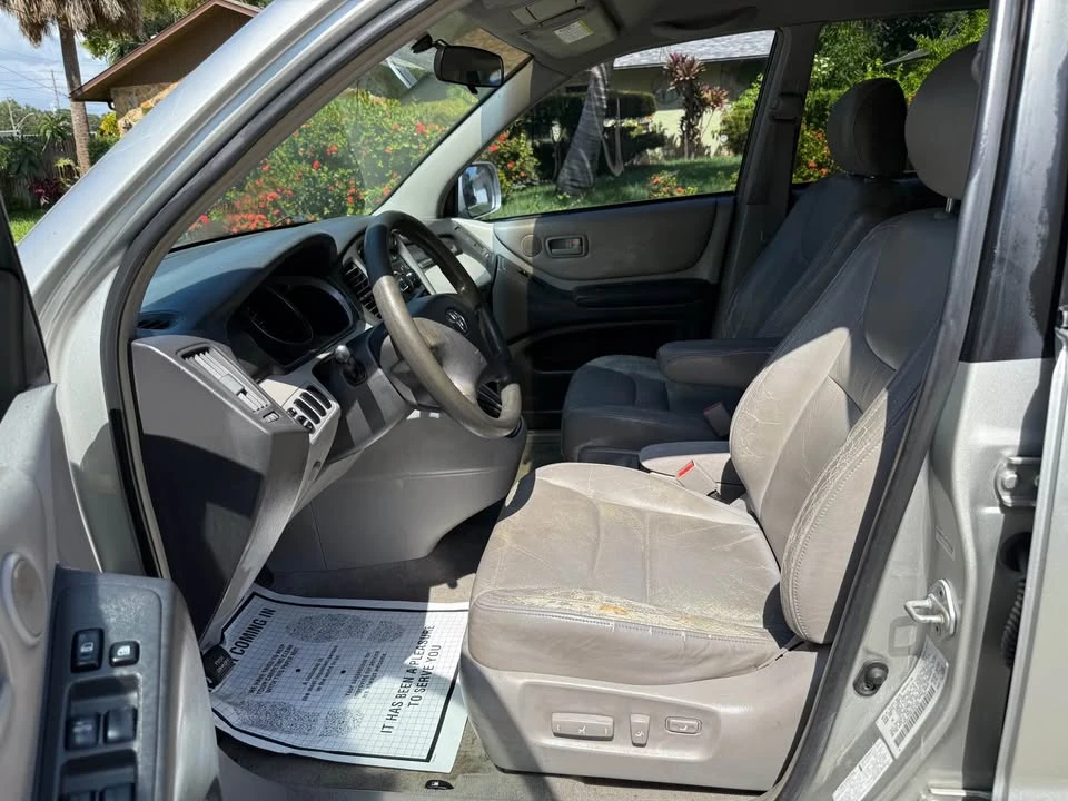 2001 Toyota Highlander - Image 9 of 15