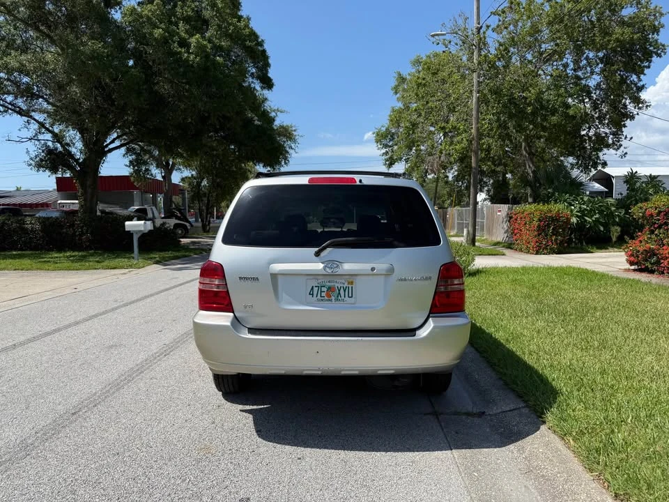 2001 Toyota Highlander - Image 5 of 15