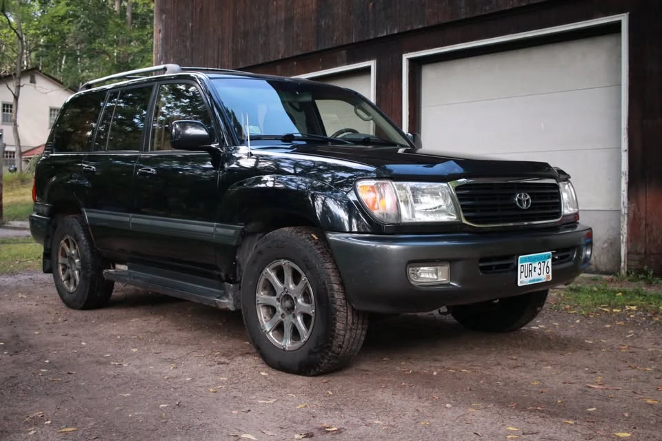 2001 Toyota J100 Land Cruiser - Image 2 of 17