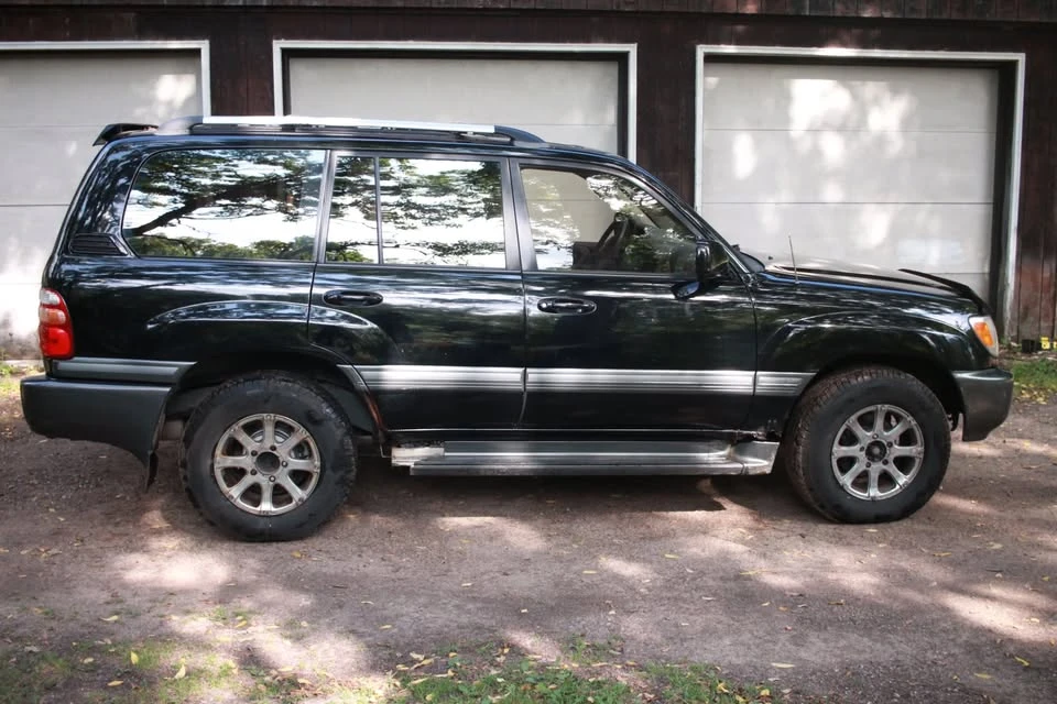 2001 Toyota J100 Land Cruiser - Image 3 of 17