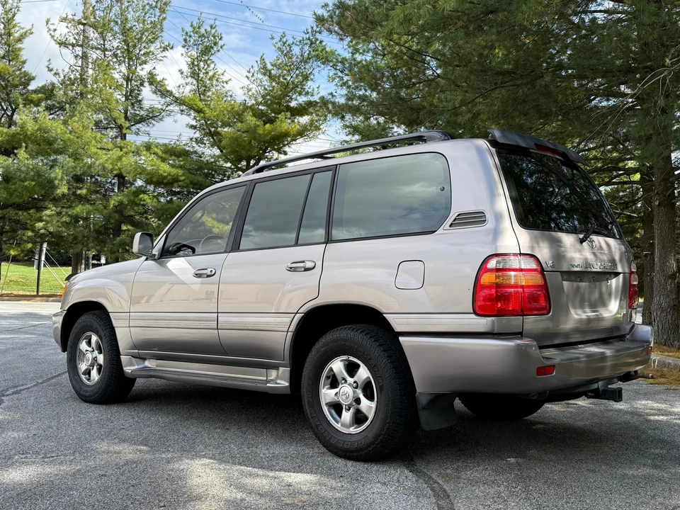2001 Toyota J70 Land Cruiser - Image 15 of 31