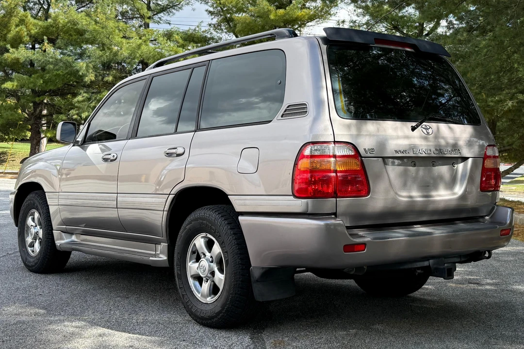 2001 Toyota J70 Land Cruiser - Image 4 of 31