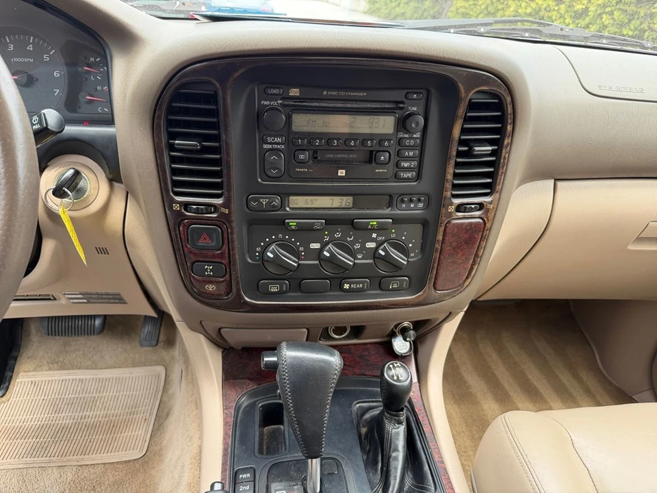 2001 Toyota J100 Land Cruiser - Image 20 of 31