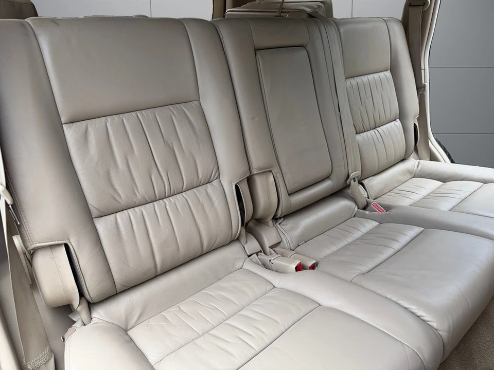2001 Toyota J100 Land Cruiser - Image 27 of 31