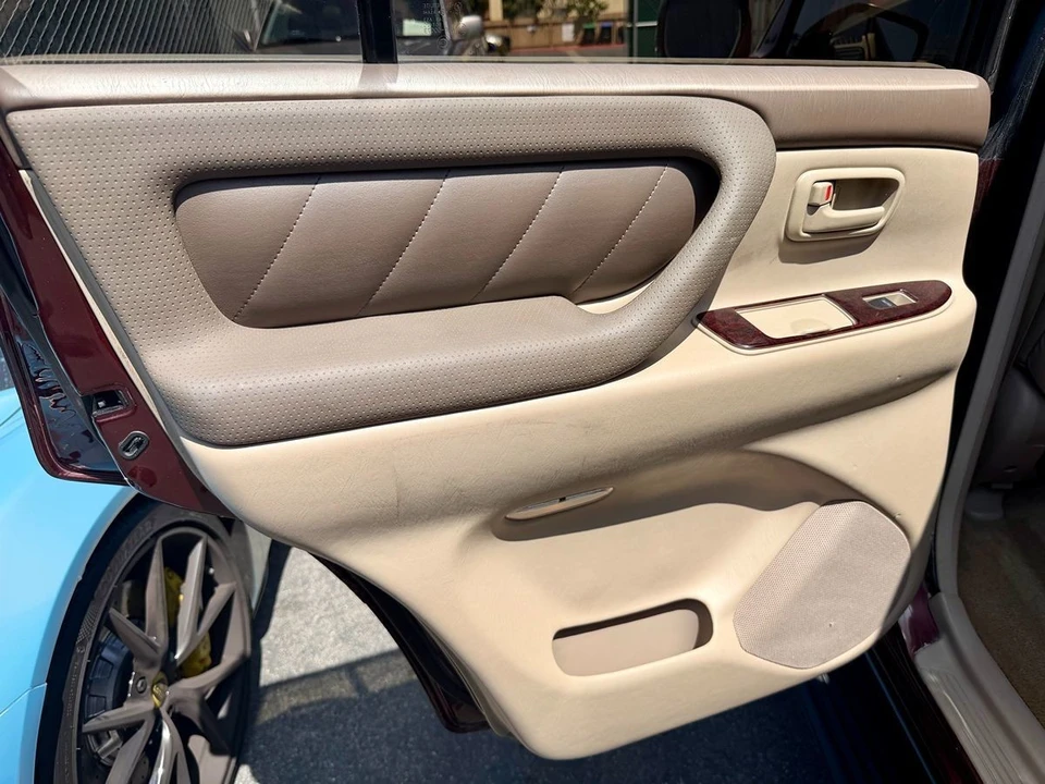 2001 Toyota J100 Land Cruiser - Image 14 of 31