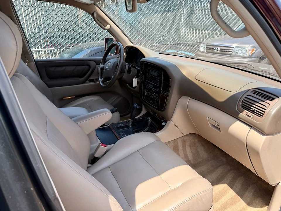 2001 Toyota J100 Land Cruiser - Image 10 of 31