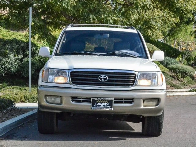 2001 Toyota J100 Land Cruiser - Image 2 of 31