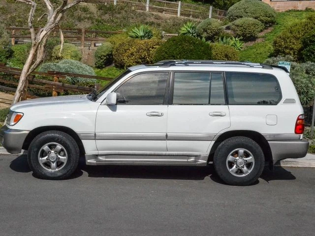 2001 Toyota J100 Land Cruiser - Image 3 of 31