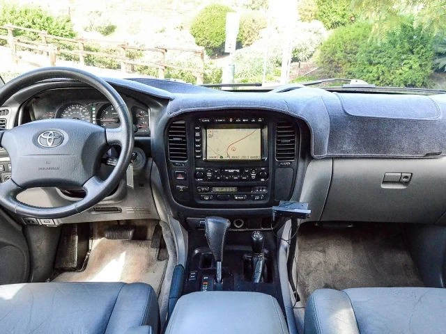 2001 Toyota J100 Land Cruiser - Image 17 of 31
