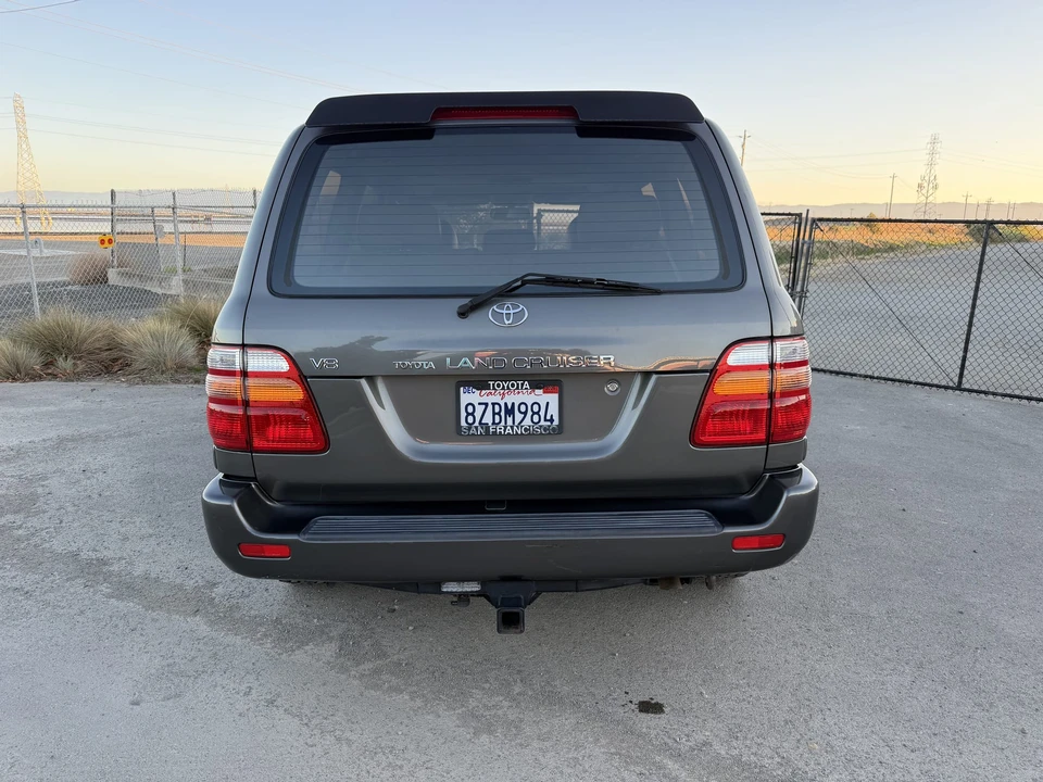 2001 Toyota J100 Land Cruiser - Image 10 of 31