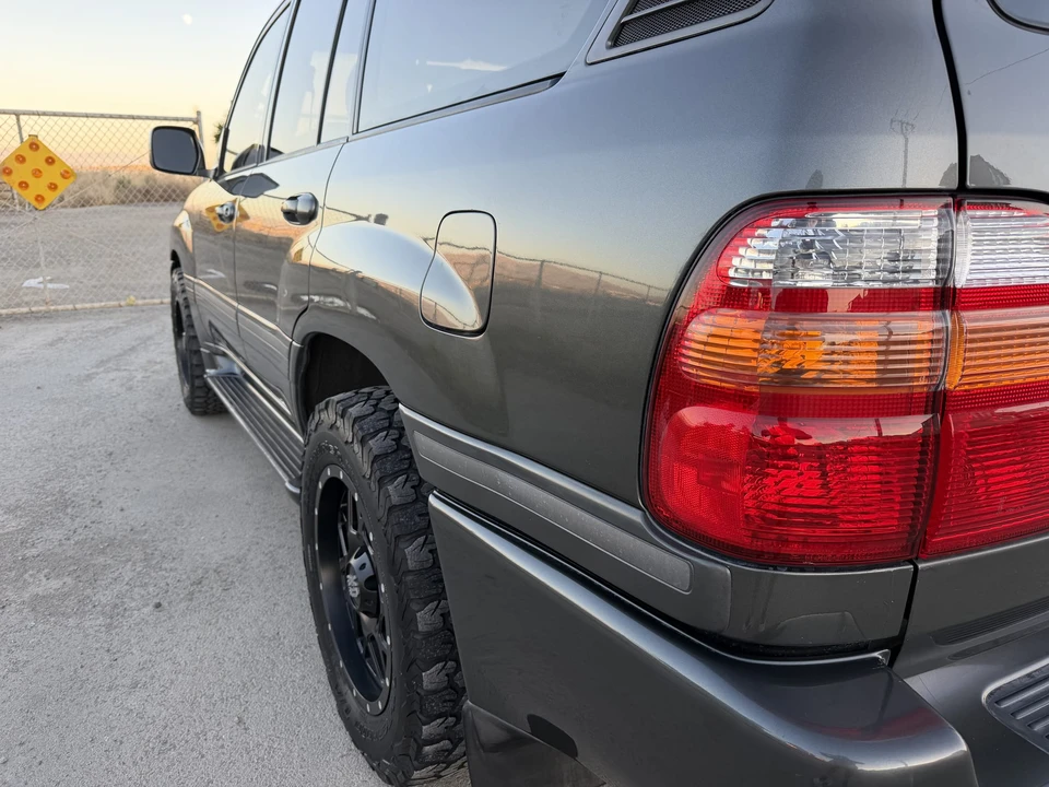 2001 Toyota J100 Land Cruiser - Image 26 of 31