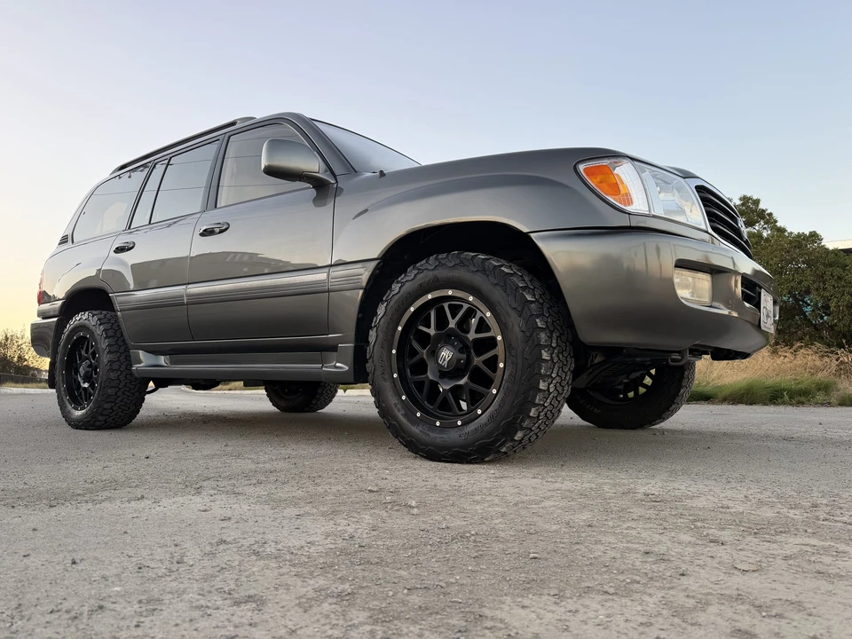2001 Toyota J100 Land Cruiser - Image 14 of 31