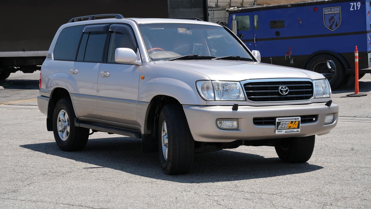 2001 Toyota J100 Land Cruiser - Image 27 of 31