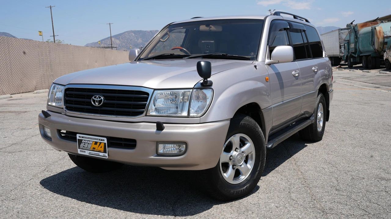 2001 Toyota J100 Land Cruiser - Image 11 of 31