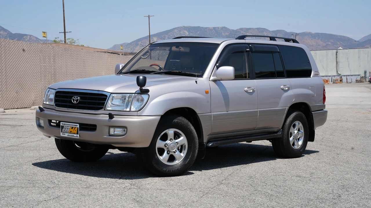 2001 Toyota J100 Land Cruiser - Image 15 of 31