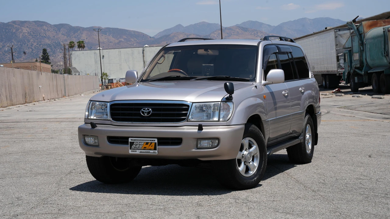 2001 Toyota J100 Land Cruiser - Image 8 of 31