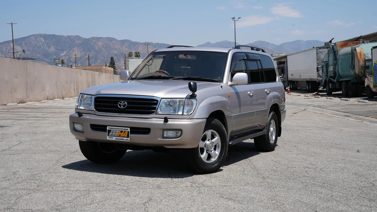 2001 Toyota J100 Land Cruiser - Image 12 of 31