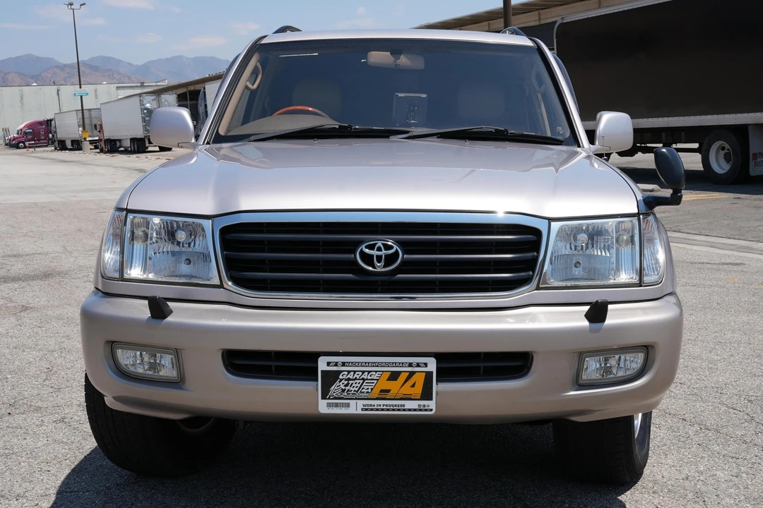2001 Toyota J100 Land Cruiser - Image 2 of 31