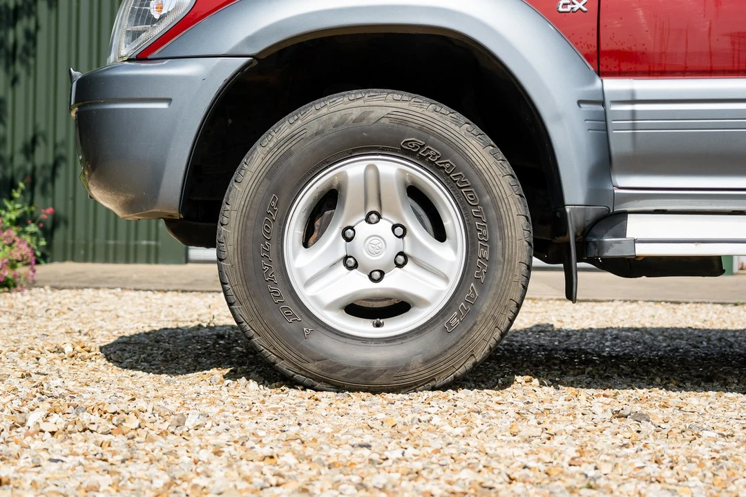 2001 Toyota J90 Land Cruiser Prado - Image 16 of 30