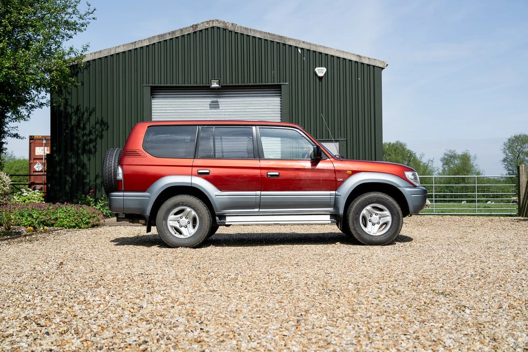 2001 Toyota J90 Land Cruiser Prado - Image 11 of 30