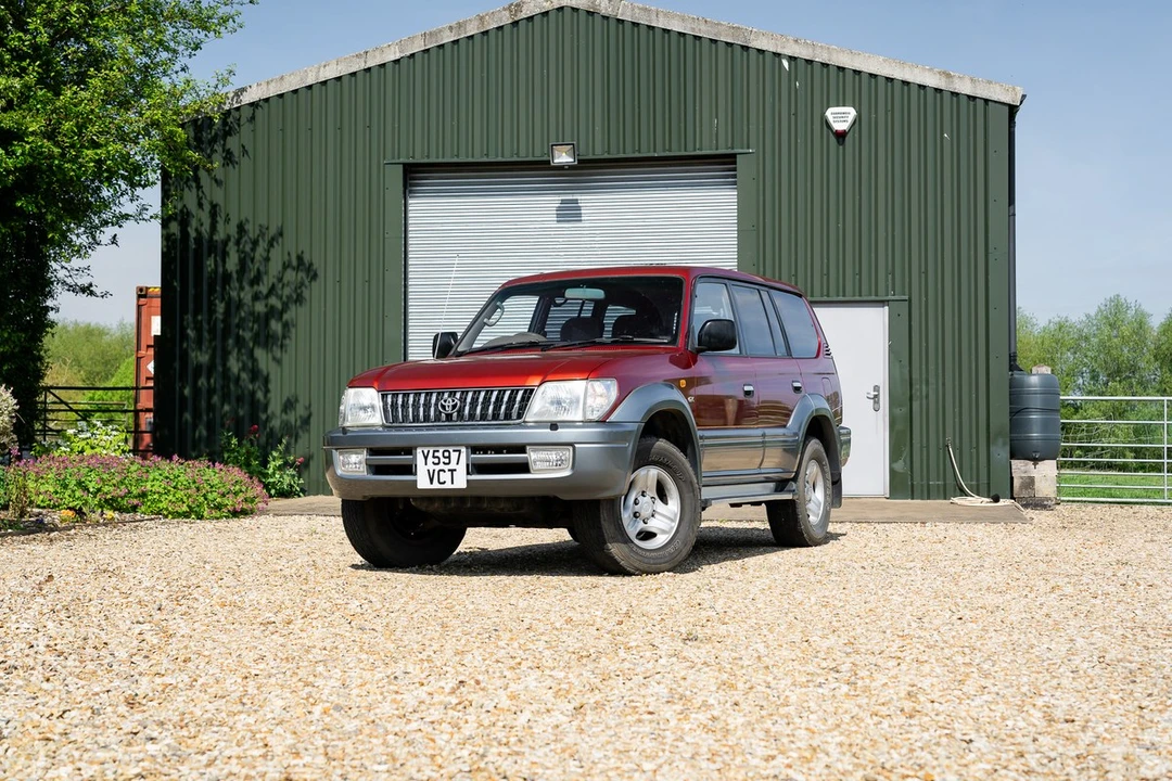 2001 Toyota J90 Land Cruiser Prado - Image 3 of 30