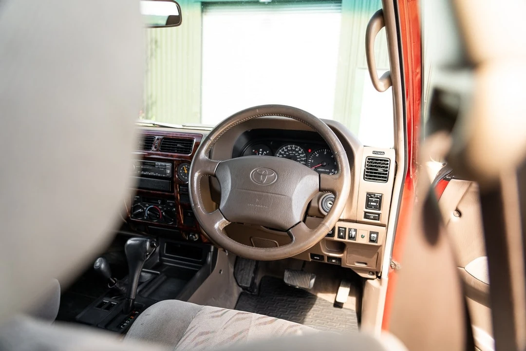 2001 Toyota J90 Land Cruiser Prado - Image 20 of 30