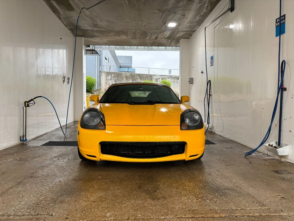 2001 Toyota MR2 Spyder/MR-S - Image 2 of 7