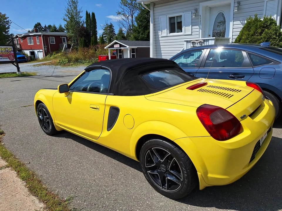 2001 Toyota MR2 Spyder/MR-S - Image 3 of 6
