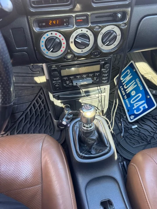2001 Toyota MR2 Spyder/MR-S - Image 10 of 10