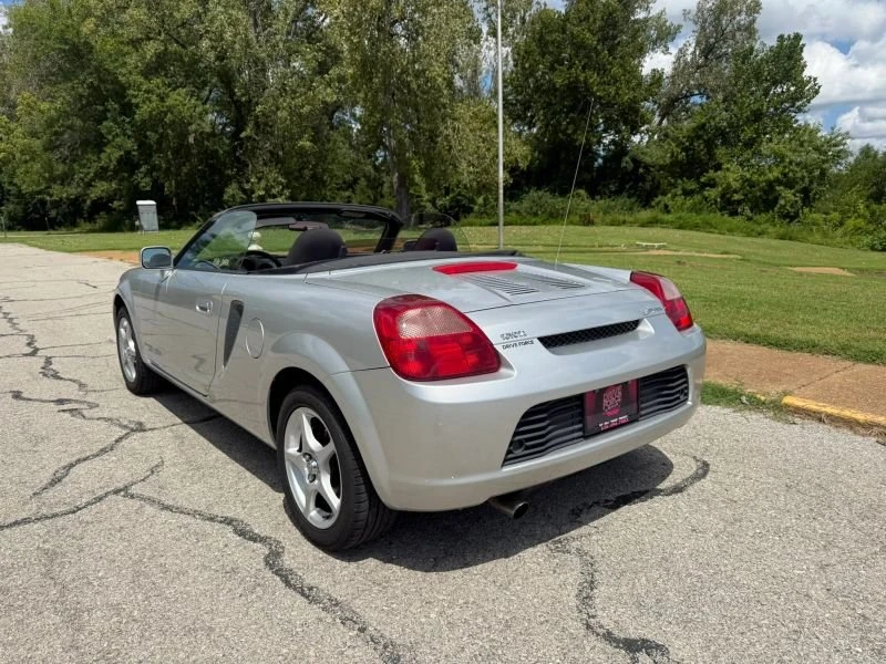 2001 Toyota MR2 Spyder/MR-S - Image 8 of 14