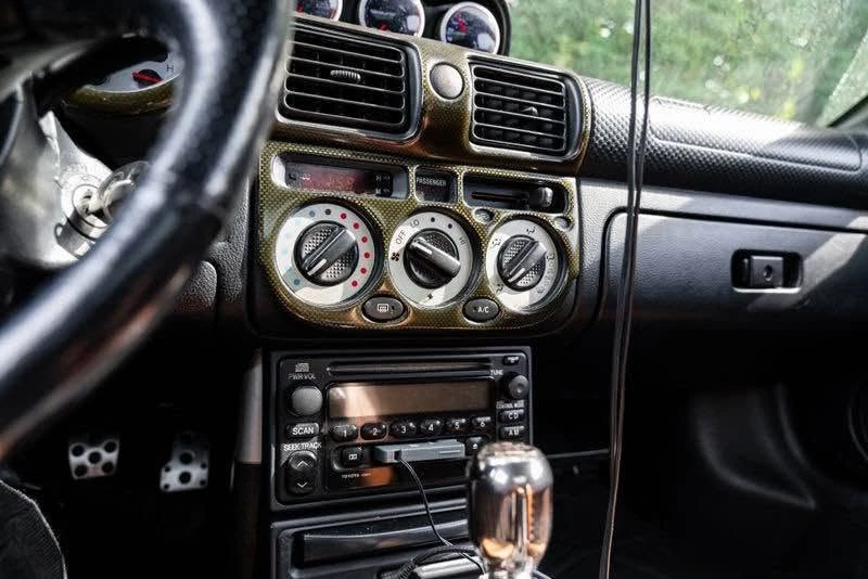 2001 Toyota MR2 Spyder/MR-S - Image 12 of 13