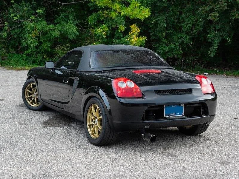 2001 Toyota MR2 Spyder/MR-S - Image 2 of 13