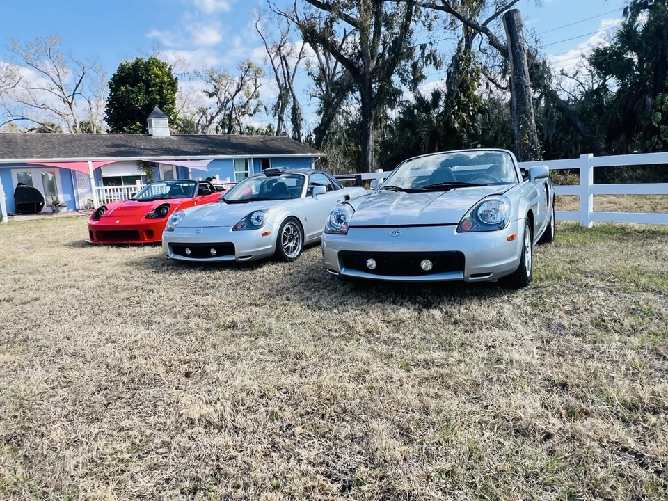 2001 Toyota MR2 Spyder/MR-S - Image 16 of 21