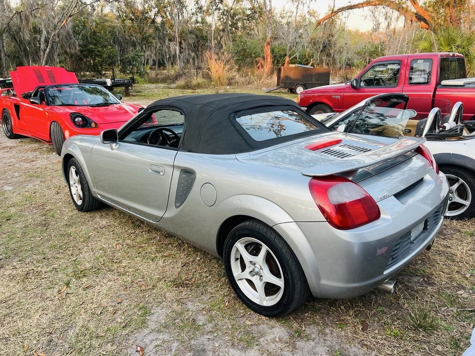 2001 Toyota MR2 Spyder/MR-S - Image 21 of 21