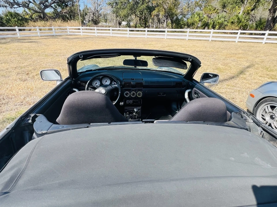 2001 Toyota MR2 Spyder/MR-S - Image 9 of 21