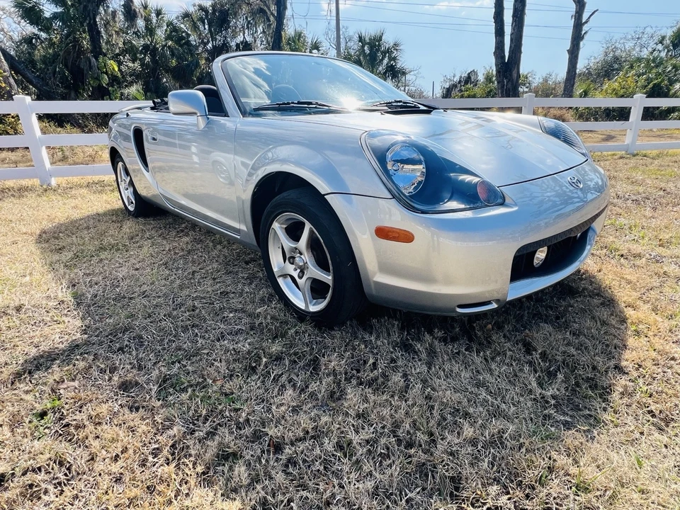 2001 Toyota MR2 Spyder/MR-S - Image 5 of 21