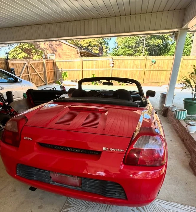 2001 Toyota MR2 Spyder/MR-S - Image 5 of 10
