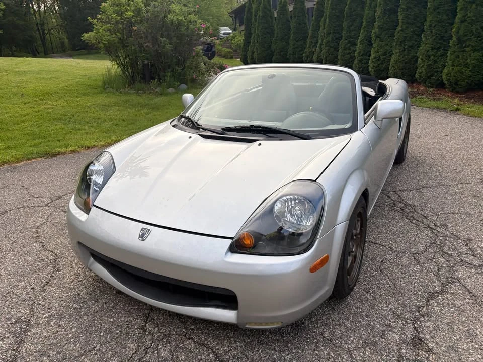 2001 Toyota MR2 Spyder/MR-S - Image 8 of 14