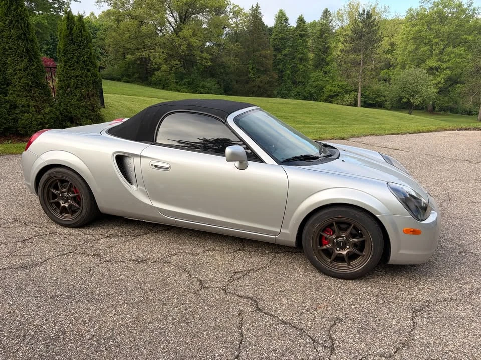 2001 Toyota MR2 Spyder/MR-S - Image 5 of 14