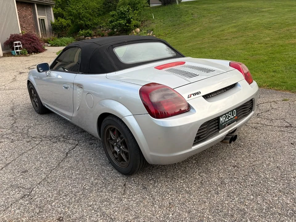 2001 Toyota MR2 Spyder/MR-S - Image 9 of 14