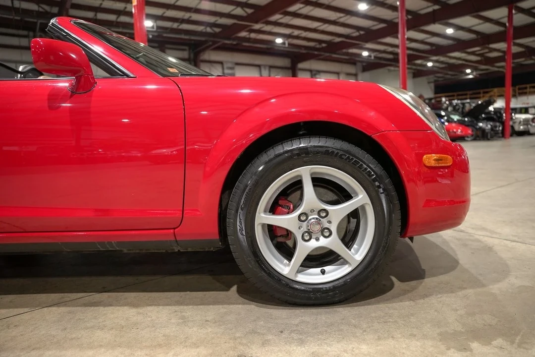 2001 Toyota MR2 Spyder/MR-S - Image 11 of 12