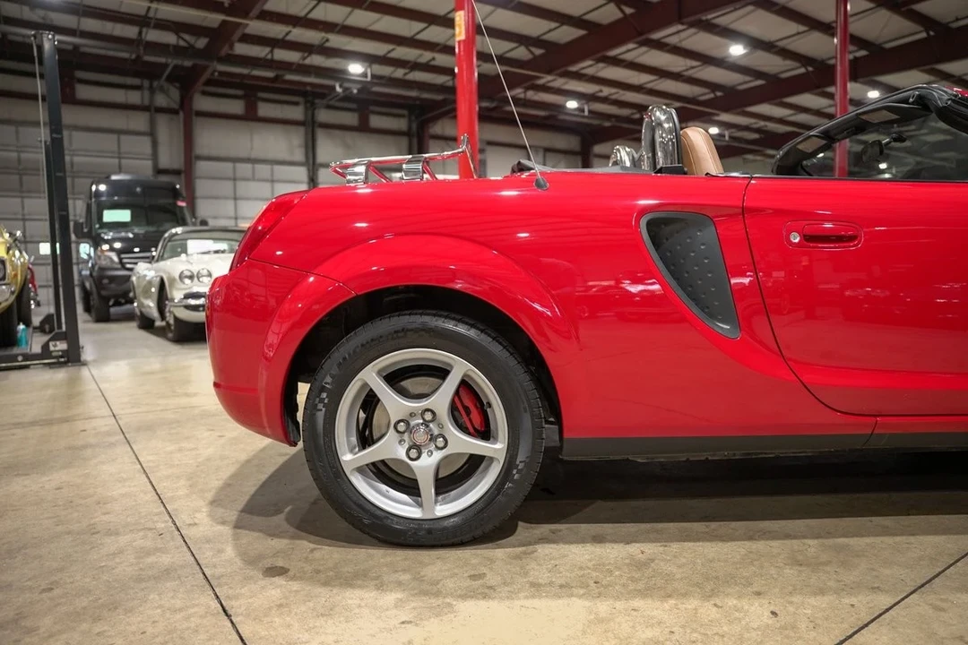 2001 Toyota MR2 Spyder/MR-S - Image 9 of 12