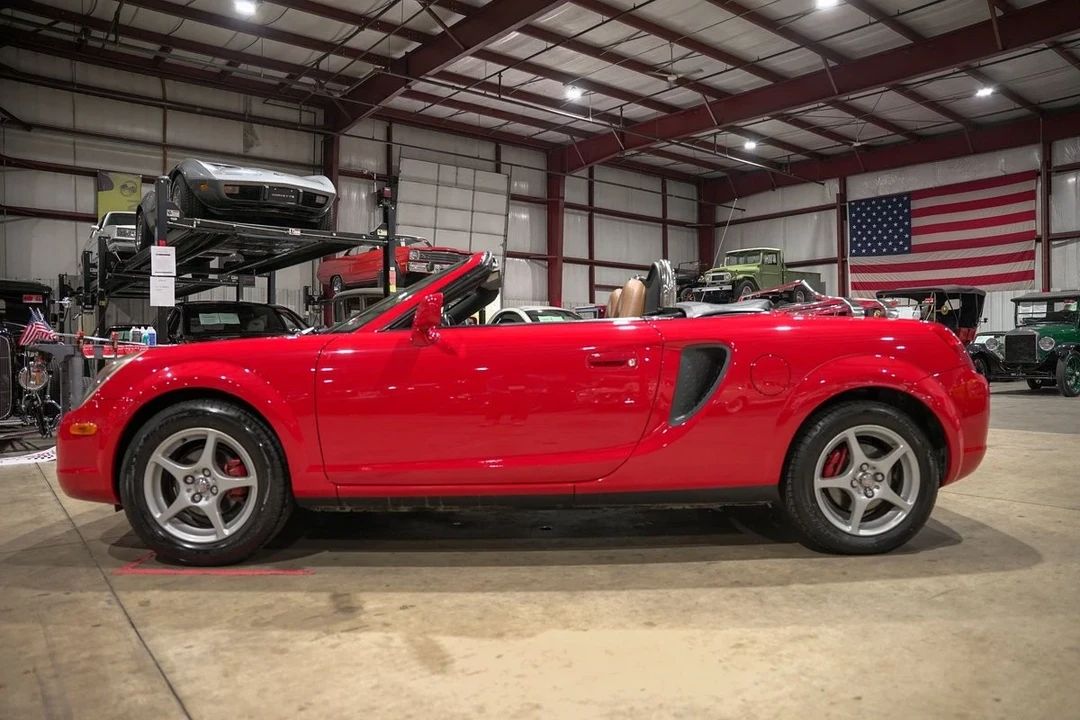 2001 Toyota MR2 Spyder/MR-S - Image 4 of 12