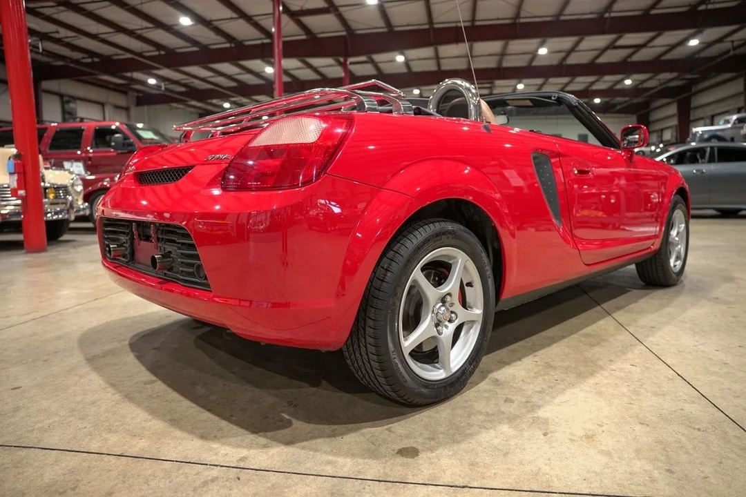 2001 Toyota MR2 Spyder/MR-S - Image 8 of 12