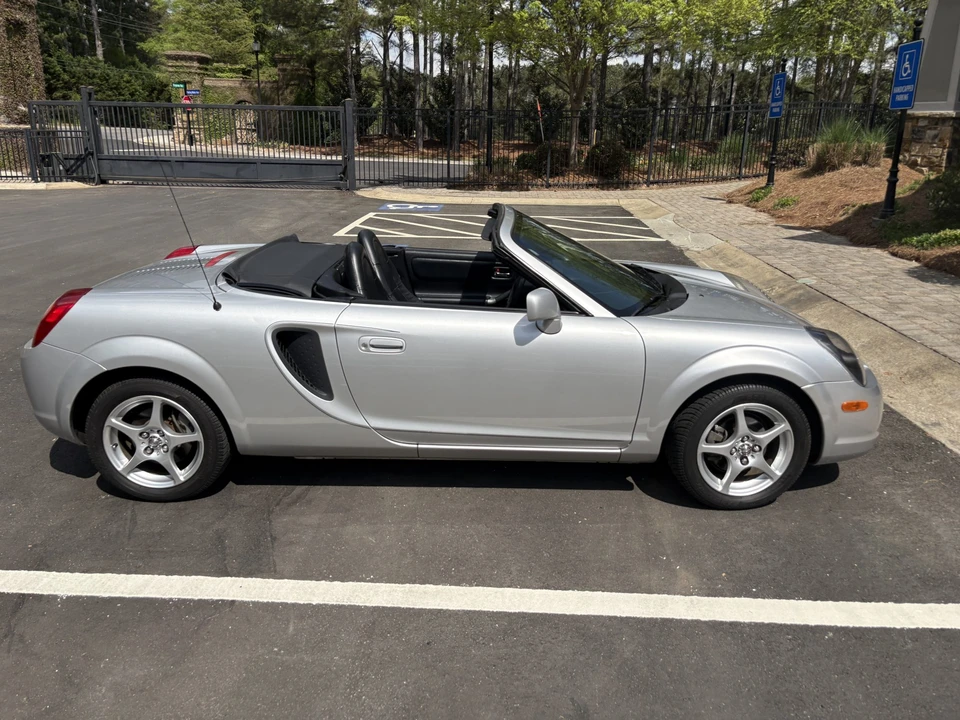 2001 Toyota MR2 Spyder/MR-S - Image 8 of 31