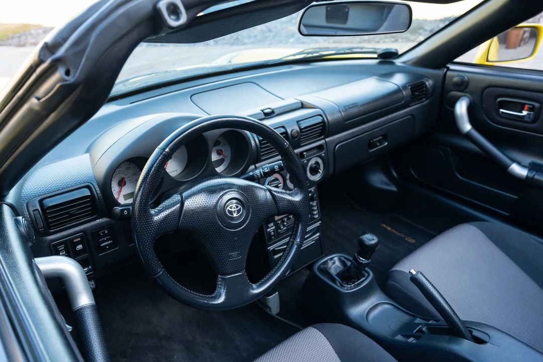 2001 Toyota MR2 Spyder/MR-S - Image 28 of 31