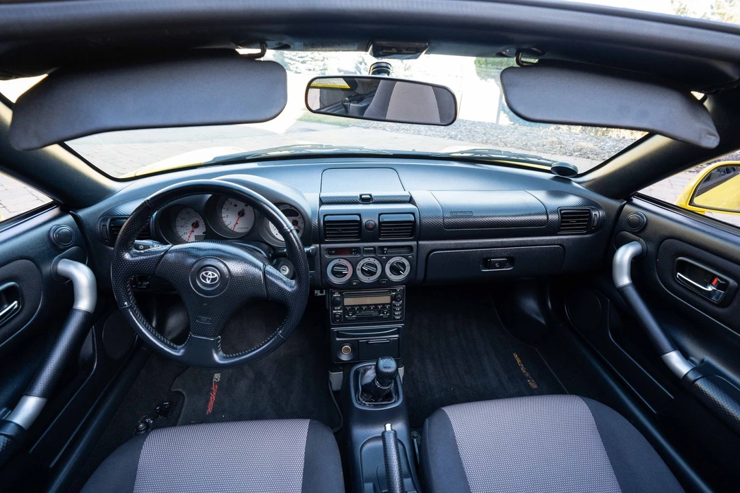 2001 Toyota MR2 Spyder/MR-S - Image 27 of 31