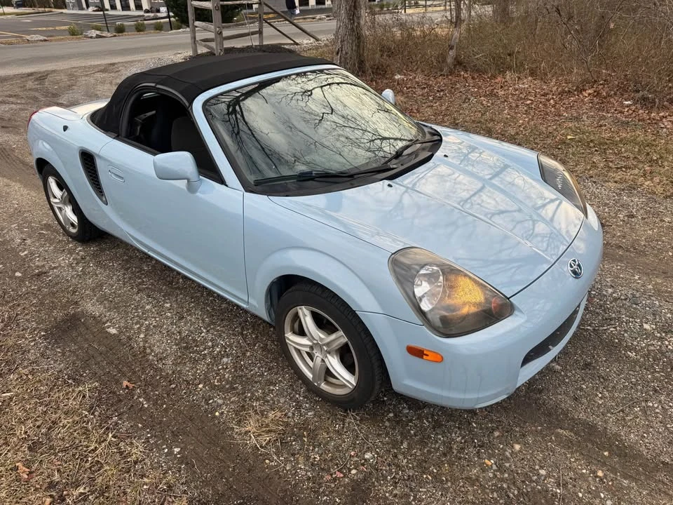 2001 Toyota MR2 Spyder/MR-S - Image 8 of 12