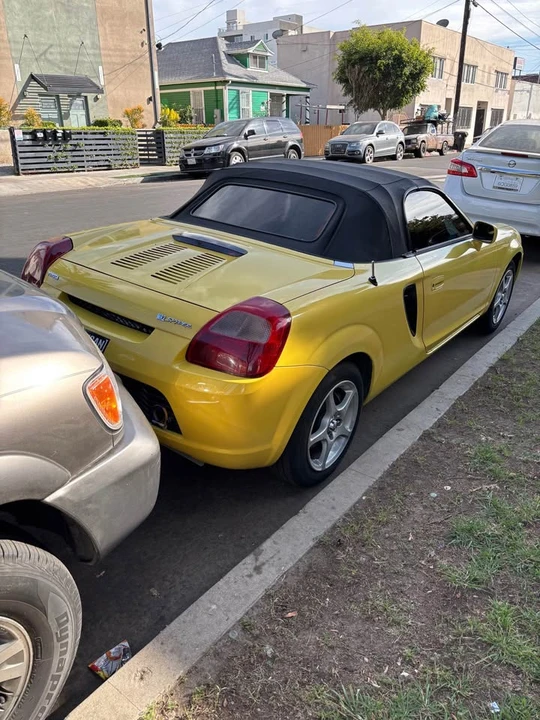 2001 Toyota MR2 Spyder/MR-S - Image 3 of 12