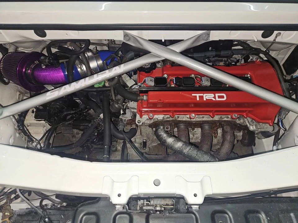 2001 Toyota MR2 - Image 7 of 10